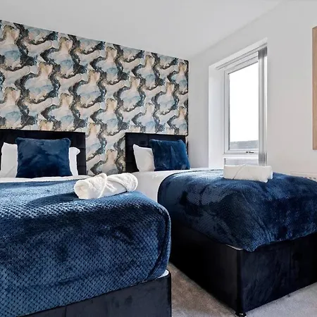 Apartament Luxury Centre Townhouse With Free Parking - Sleeps 4 - Perfect For Contractors, Business Travellers, Families And Other Groups - Near Bullring, Newstreet, Selfridges, Nec, Nia & Airport *